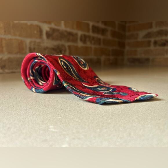 L’uomo italin silk red blue paisley vintage 80s 90s style men’s tie - Picture 4 of 12